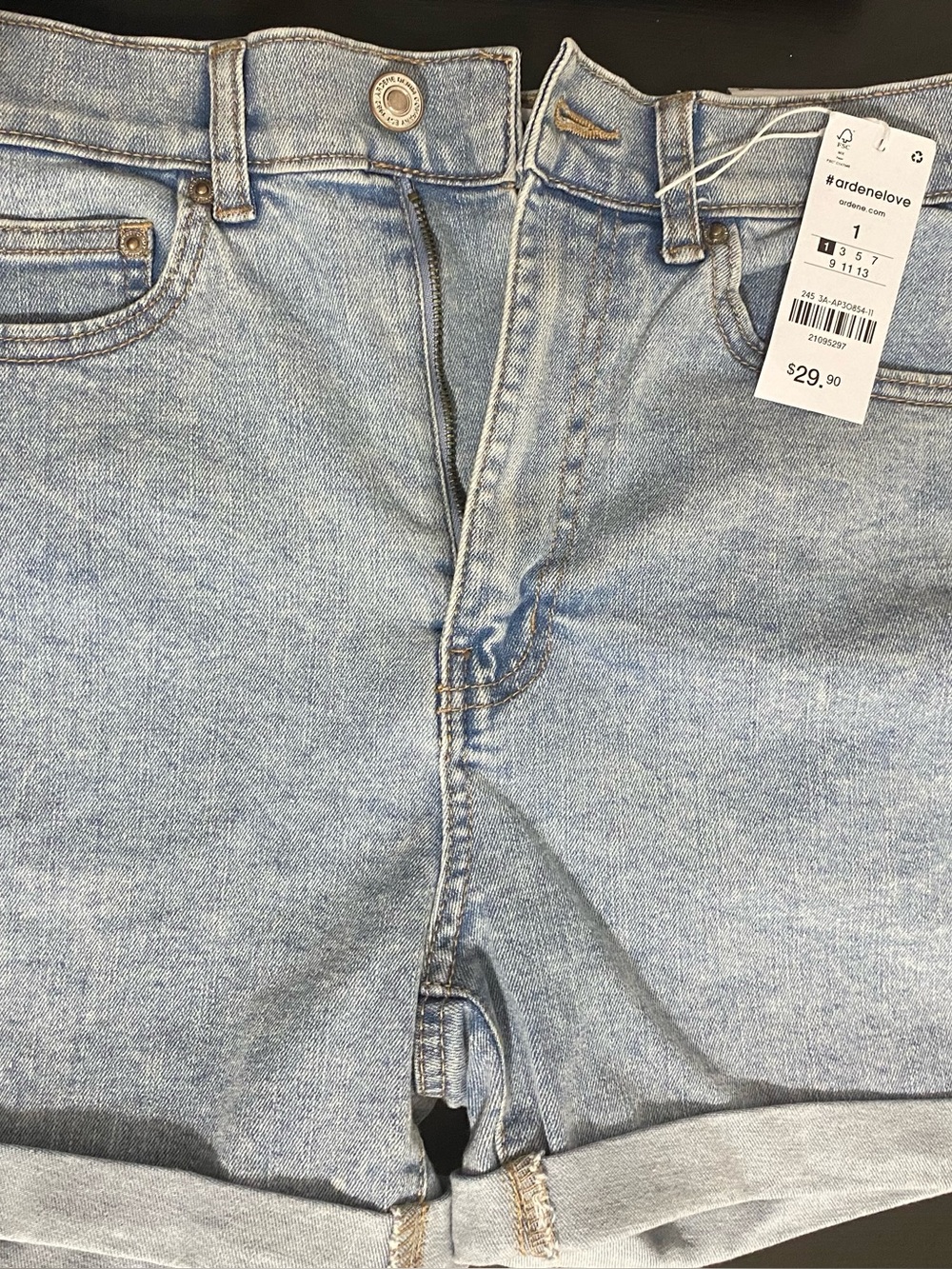 Style: Ardene MIDI High-Rise Shorts (labeled as Midi 01). - Picture 2 of 3